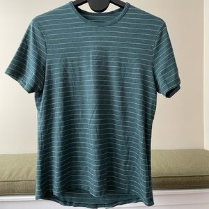 Lululemon 5 Year Basic Teeshirt - L